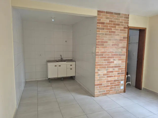 Apartamento com 42m² 1 quarto e 1 banheiro, para alugar, no bairro Cajuru em Curitiba