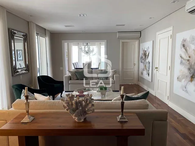 Apartamento com 260m² 3 quartos e 5 banheiros, à venda, no bairro Jardim Fonte do Morumbi em São Paulo
