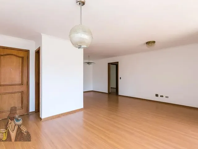 Apartamento 3 quartos e 3 banheiros, à venda, no bairro Centro Cívico em Curitiba