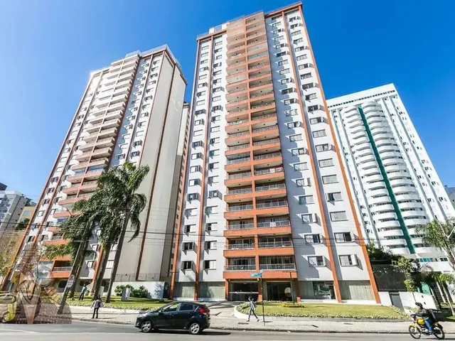 Apartamento 3 quartos e 3 banheiros, à venda, no bairro Centro Cívico em Curitiba