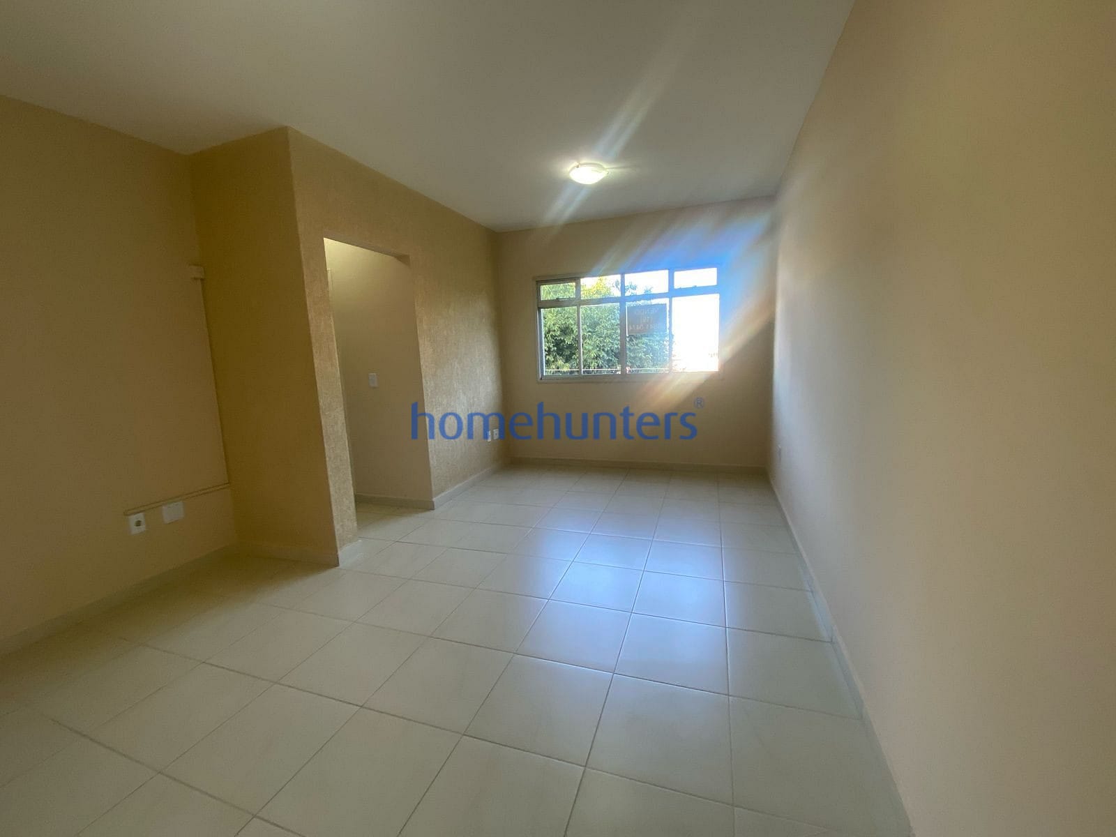 Apartamento à venda com 2 quartos, 76m² - Foto 1