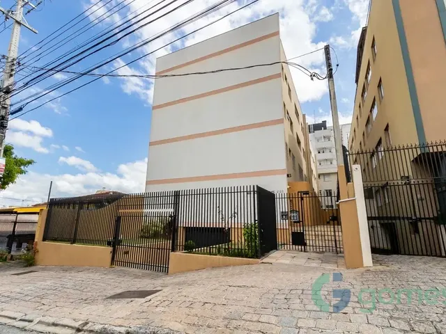 Apartamento 2 quartos e 2 banheiros, à venda, no bairro Água Verde em Curitiba