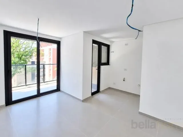 Apartamento 2 quartos e 2 banheiros, à venda, no bairro Água Verde em Curitiba