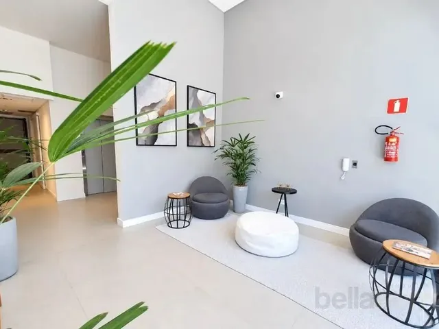 Apartamento 2 quartos e 2 banheiros, à venda, no bairro Água Verde em Curitiba