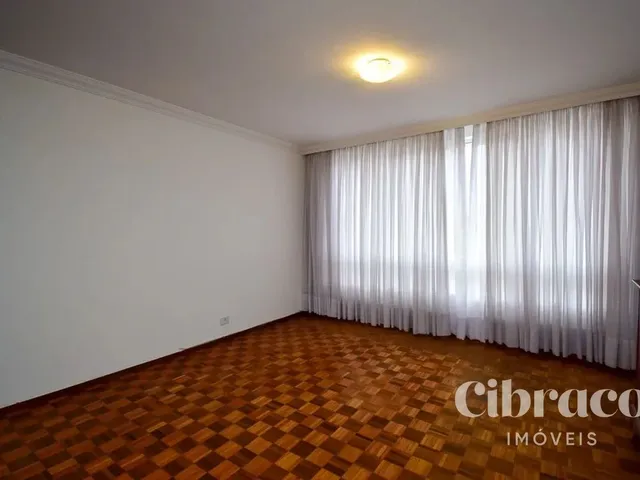 Apartamento 3 quartos e 2 banheiros, à venda, no bairro Centro em Curitiba