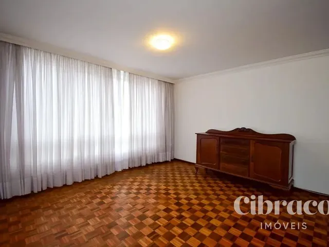 Apartamento 3 quartos e 2 banheiros, à venda, no bairro Centro em Curitiba