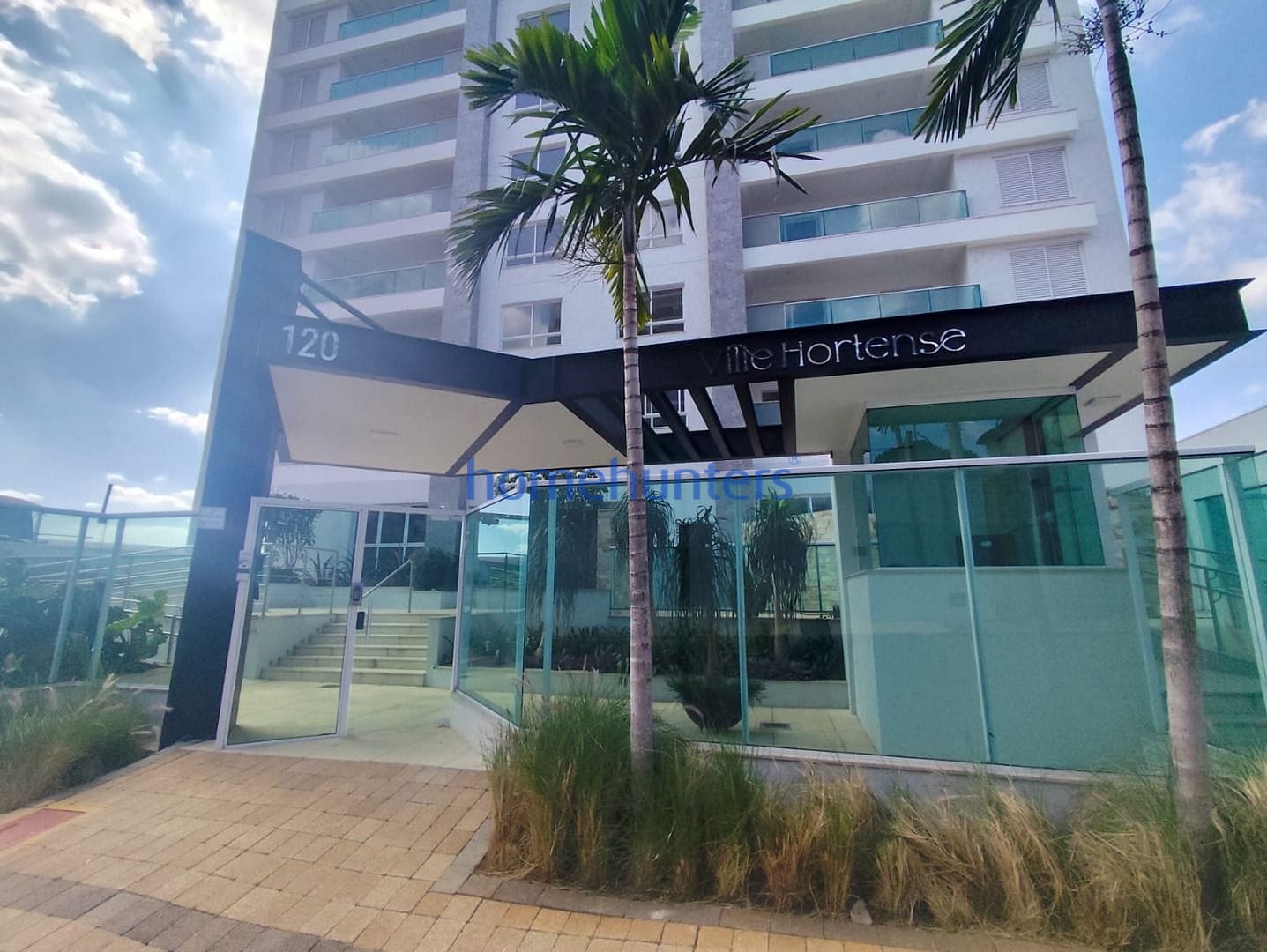Apartamento à venda com 3 quartos, 134m² - Foto 1