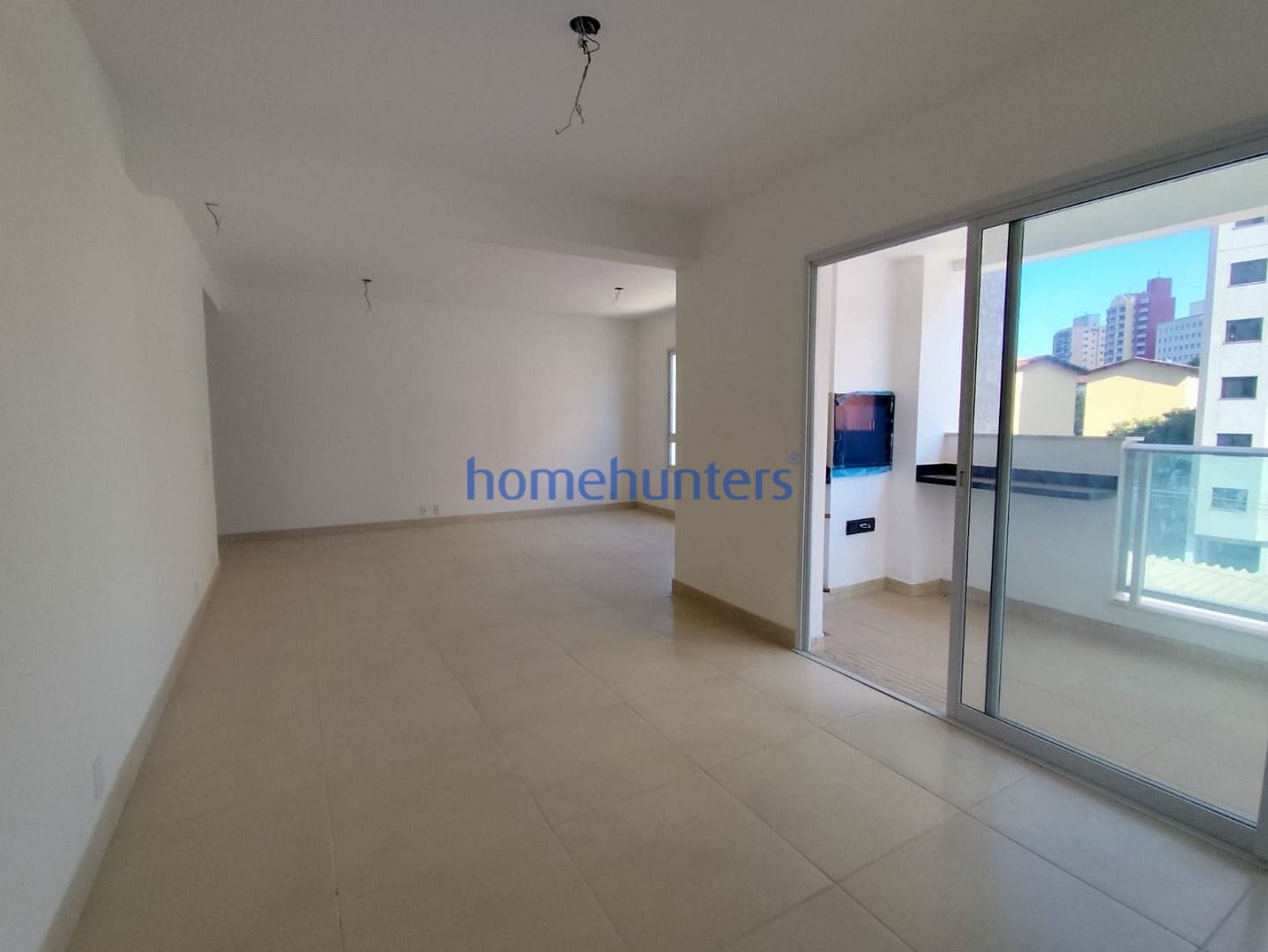 Apartamento à venda com 3 quartos, 134m² - Foto 4