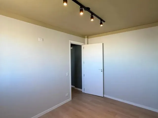 Apartamento 1 quarto e 1 banheiro, à venda, no bairro Centro em Curitiba