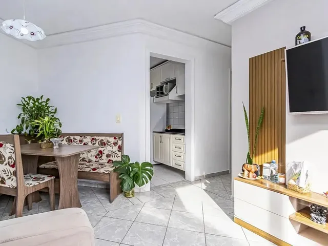 Apartamento 3 quartos e 1 banheiro, à venda, no bairro Campo Comprido em Curitiba
