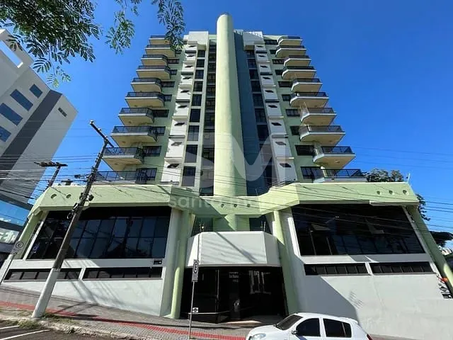 Apartamento com 212m² 3 quartos e 2 banheiros, à venda, no bairro Centro em Chapecó