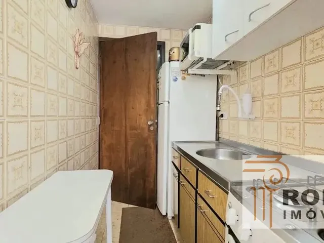 Apartamento 1 quarto e 1 banheiro, à venda, no bairro Centro em Curitiba