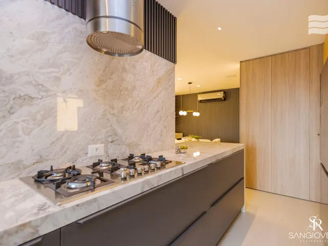 Apartamento 3 quartos e 4 banheiros, à venda, no bairro Alto da Glória em Curitiba
