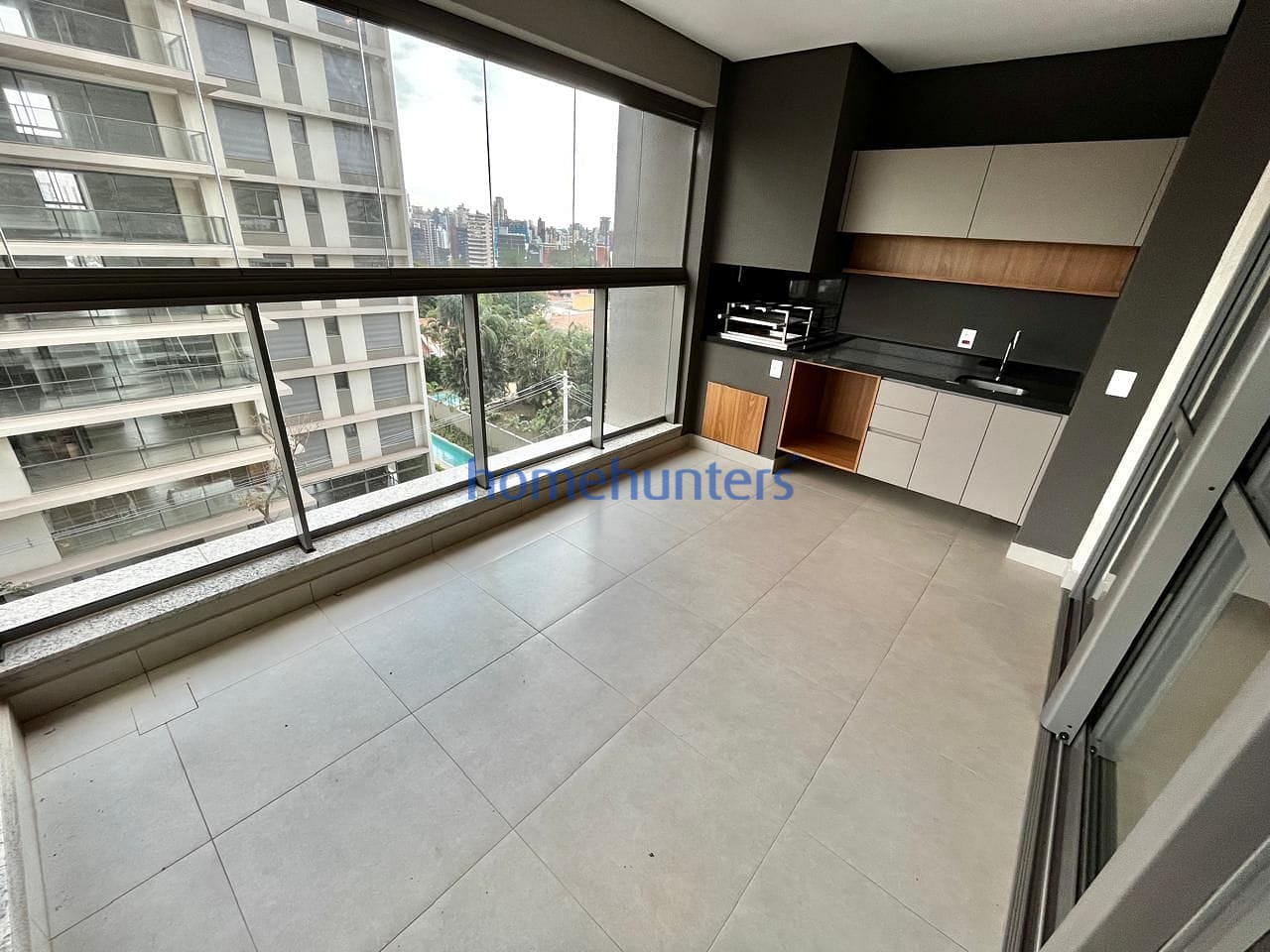 Apartamento para alugar com 3 quartos, 125m² - Foto 7