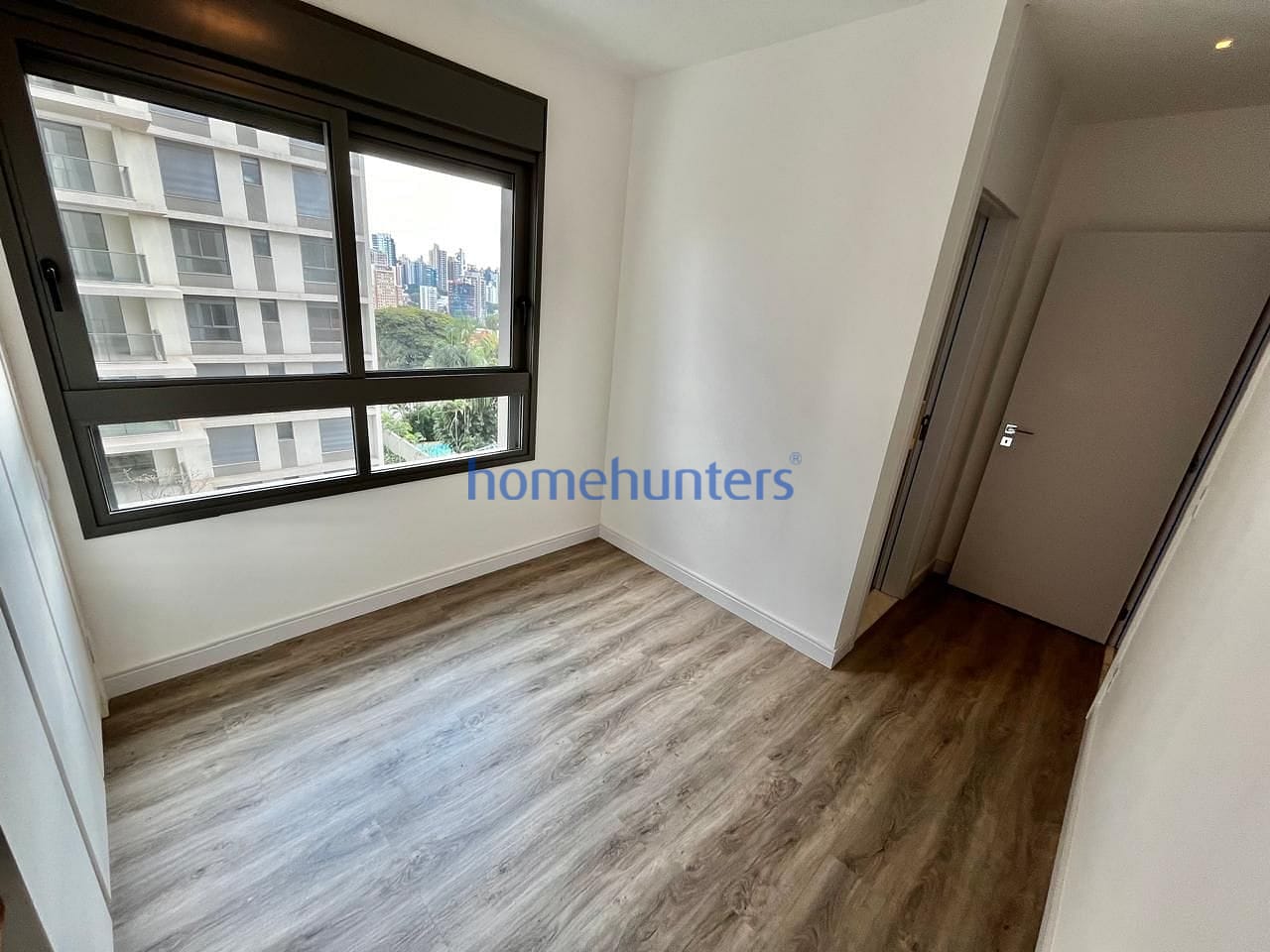 Apartamento para alugar com 3 quartos, 125m² - Foto 15