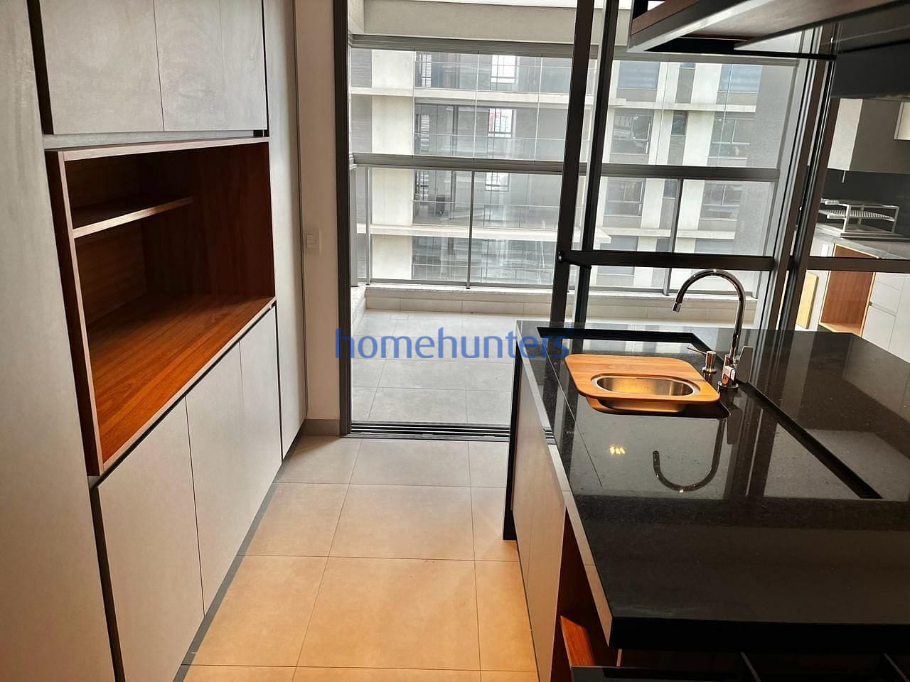 Apartamento para alugar com 3 quartos, 125m² - Foto 11