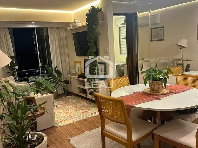 Apartamento com 50m² 2 quartos e 1 banheiro, à venda, no bairro Cidade Centenário em São Paulo