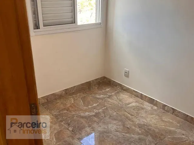 Apartamento 2 quartos e 1 banheiro, à venda, no bairro Vila Guilhermina em São Paulo