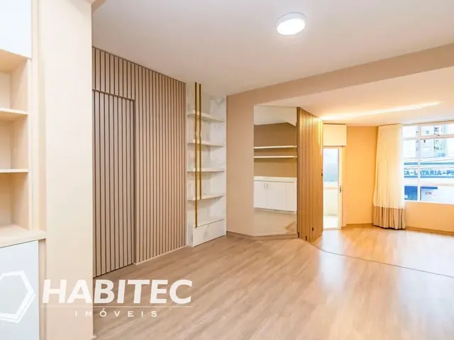 Apartamento 3 quartos e 2 banheiros, à venda, no bairro Cristo Rei em Curitiba