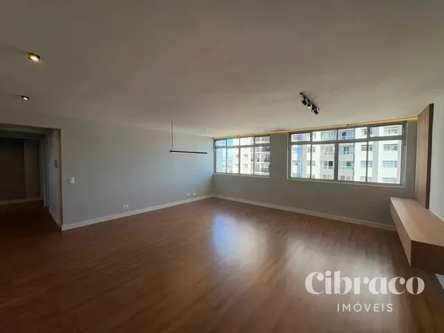 Apartamento 3 quartos e 3 banheiros, à venda, no bairro Centro em Curitiba