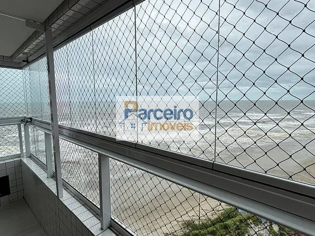 Apartamento 2 quartos e 2 banheiros, à venda, no bairro Solemar em Praia Grande