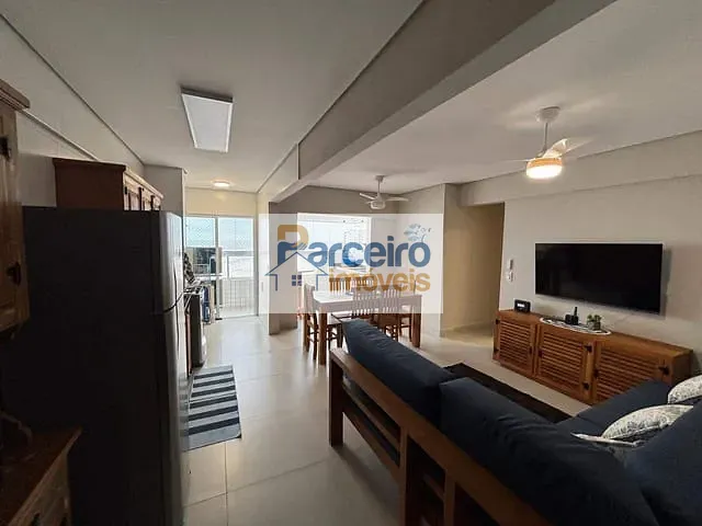 Apartamento 2 quartos e 2 banheiros, à venda, no bairro Solemar em Praia Grande