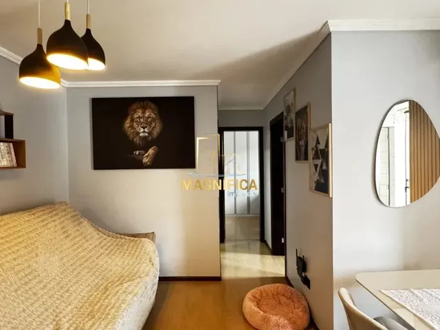 Apartamento 2 quartos e 1 banheiro, à venda, no bairro Cajuru em Curitiba