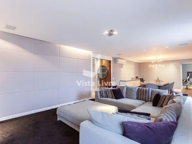 Apartamento com 210m² 3 quartos e 4 banheiros, à venda, no bairro Vila Olímpia em São Paulo