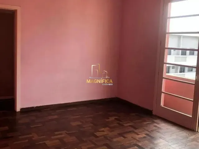 Apartamento 2 quartos e 2 banheiros, à venda, no bairro Centro em Curitiba