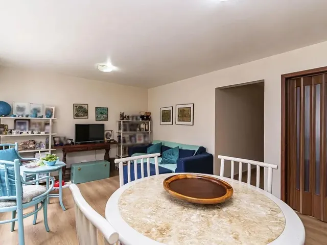 Apartamento 2 quartos e 1 banheiro, à venda, no bairro Bigorrilho em Curitiba