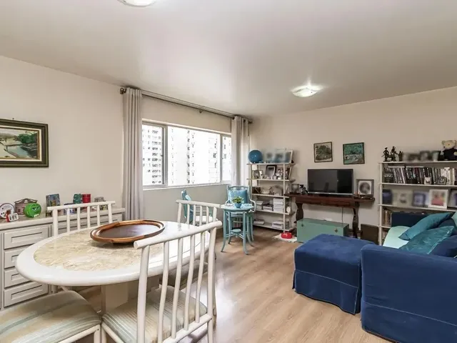 Apartamento 2 quartos e 1 banheiro, à venda, no bairro Bigorrilho em Curitiba