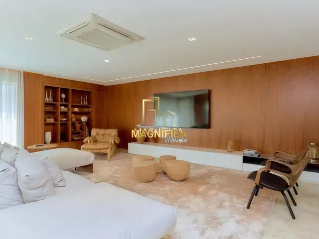 Apartamento 4 quartos e 5 banheiros, à venda, no bairro Água Verde em Curitiba