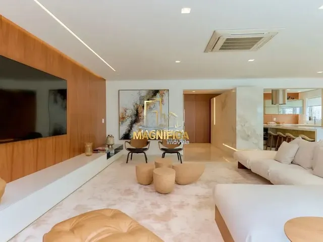 Apartamento 4 quartos e 5 banheiros, à venda, no bairro Água Verde em Curitiba