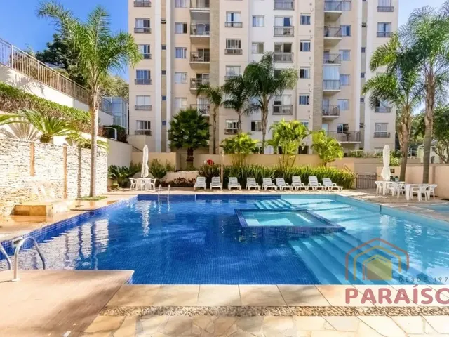 Apartamento 3 quartos e 1 banheiro, à venda, no bairro Campo Comprido em Curitiba