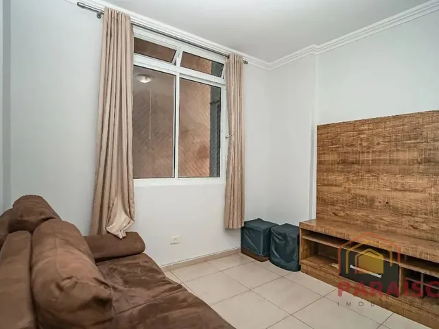 Apartamento 2 quartos e 1 banheiro, à venda, no bairro Centro em Curitiba
