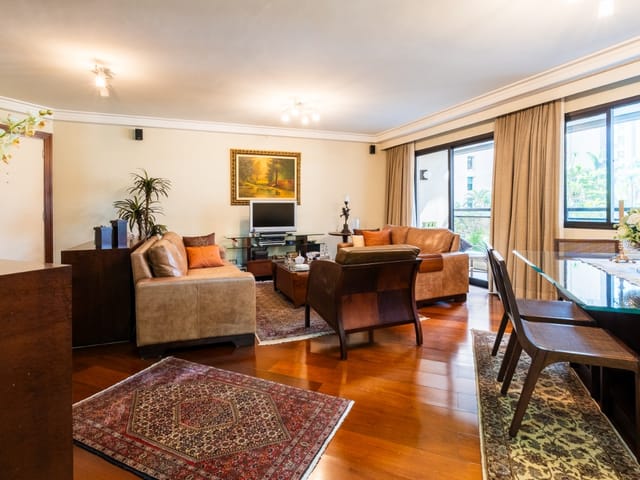 Apartamento com 5184m² 3 quartos e 4 banheiros, à venda, no bairro Moema em São Paulo