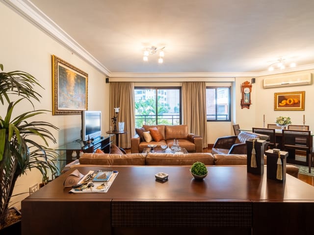 Apartamento com 5184m² 3 quartos e 4 banheiros, à venda, no bairro Moema em São Paulo