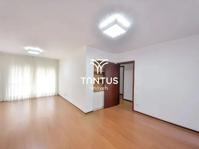 Apartamento 3 quartos e 3 banheiros, à venda, no bairro Cristo Rei em Curitiba
