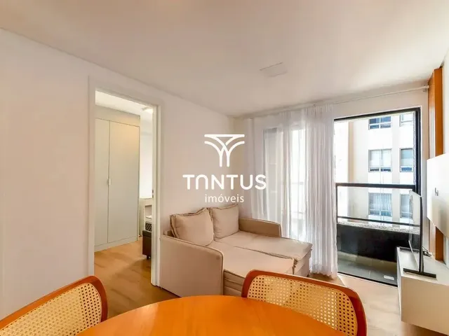 Apartamento 2 quartos e 1 banheiro, à venda, no bairro Água Verde em Curitiba