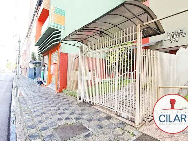 Apartamento 1 quarto e 1 banheiro, à venda, no bairro Centro em Curitiba