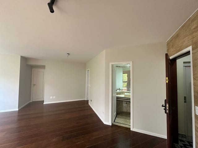 Foto do Apartamento - Apartamento para locação de 200m² na Vila Andrade com 4 quartos sendo 2 suítes e 3 vagas | Leal Invest