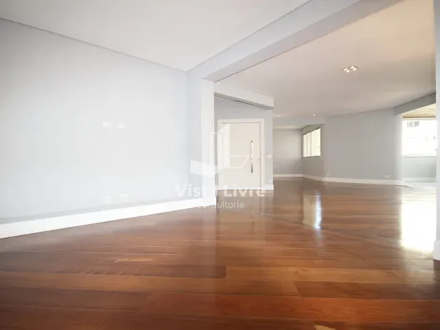 Apartamento com 244m² 3 quartos e 5 banheiros, à venda, no bairro Vila Uberabinha em São Paulo