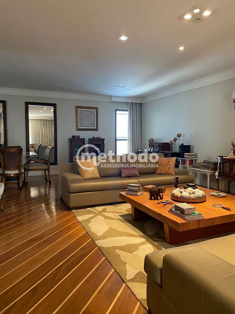Apartamento, 3 quartos, 230 m² - Foto 1