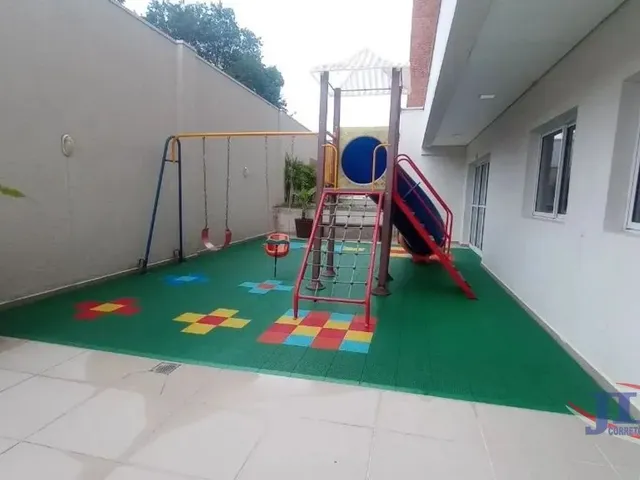 Apartamento 2 quartos e 2 banheiros, à venda, no bairro Cabral em Curitiba
