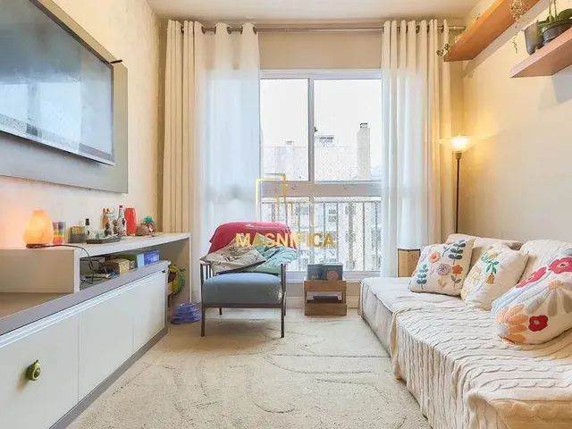 Apartamento 2 quartos e 2 banheiros, à venda, no bairro Campo Comprido em Curitiba