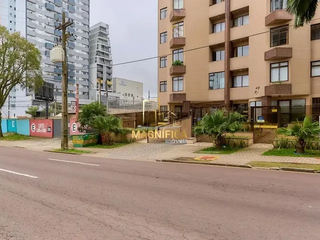 Apartamento 2 quartos e 1 banheiro, à venda, no bairro Bacacheri em Curitiba