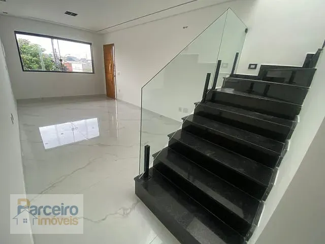 Sobrado com 184m² 3 quartos e 2 banheiros, à venda, no bairro Vila Granada em São Paulo