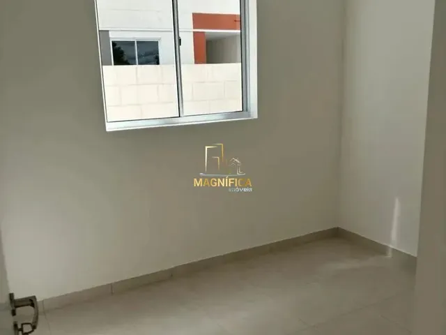 Apartamento 2 quartos e 1 banheiro, à venda, no bairro Santa Cândida em Curitiba