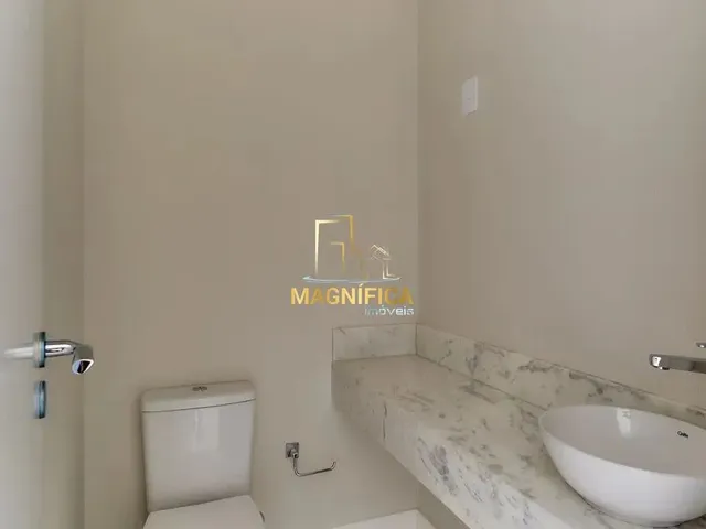 Apartamento 2 quartos e 2 banheiros, à venda, no bairro Cristo Rei em Curitiba