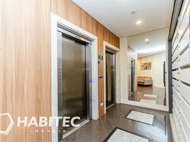 Apartamento 2 quartos e 2 banheiros, à venda, no bairro Batel em Curitiba